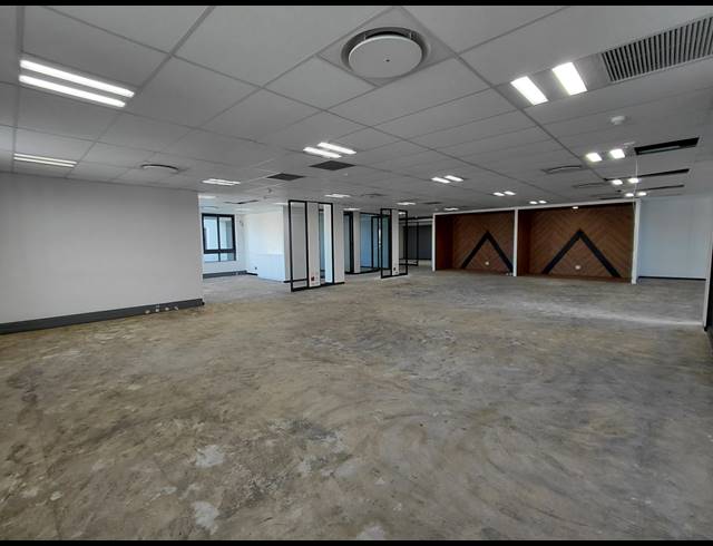 473M² OFFICE TO LET IN MAGALIESSIG